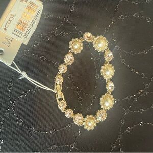 Gold and Pearl Floral Bracelet